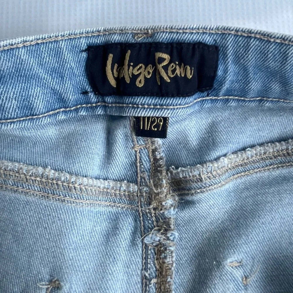 Indigo Rein Light Wash High Rise Distressed Wide Leg Jeans Size 11/29 Frayed Hem